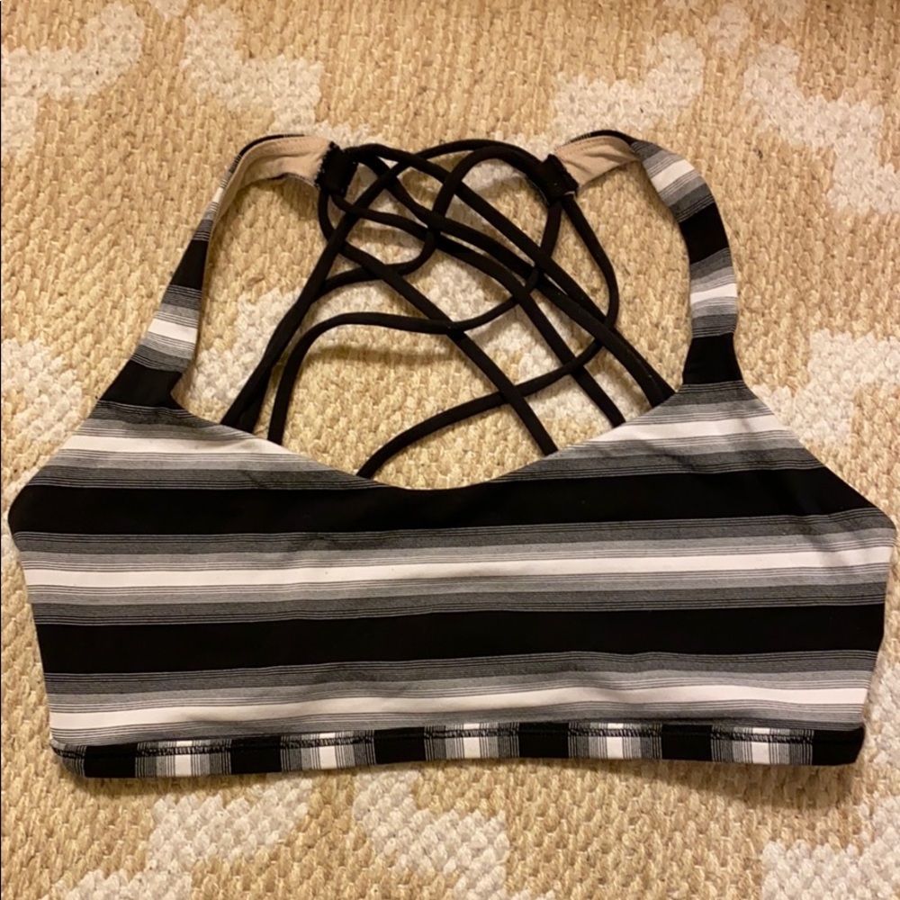 lululemon sports bra